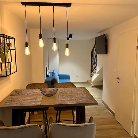 Kuca Za Odmor Ena Nyaraló Jadranovo