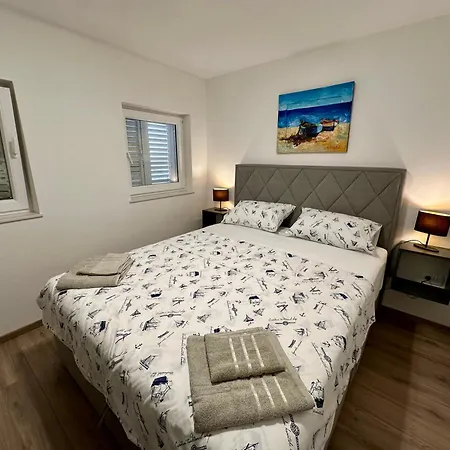 Kuca Za Odmor Ena Jadranovo