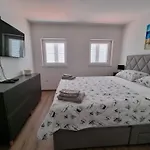 Tatil Evi Kuca Za Odmor Ena