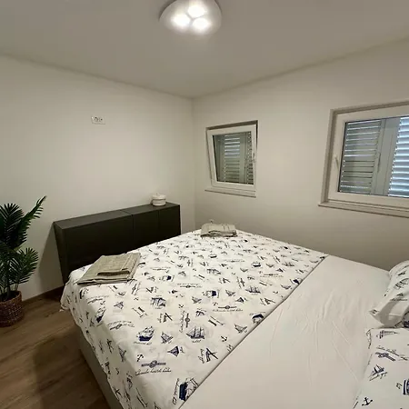 Kuca Za Odmor Ena Casa de Férias Jadranovo