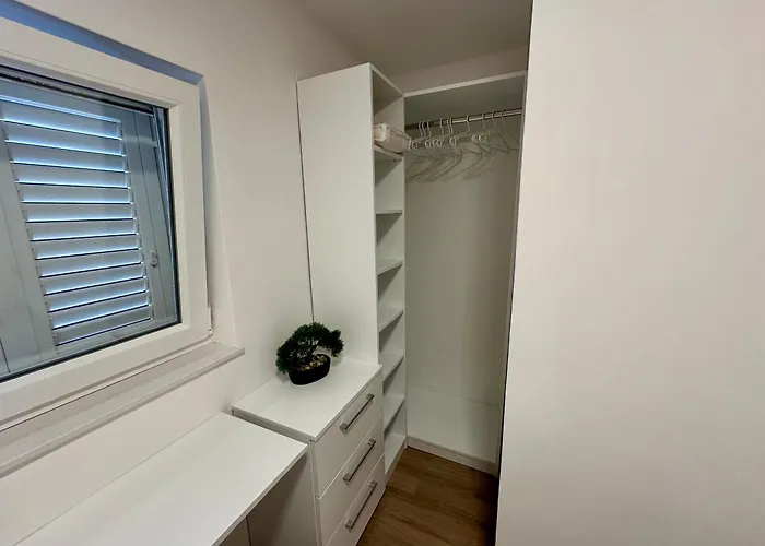 Kuca Za Odmor Ena Prázdninový dům Jadranovo