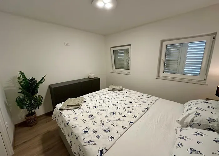 Kuca Za Odmor Ena Prázdninový dům Jadranovo